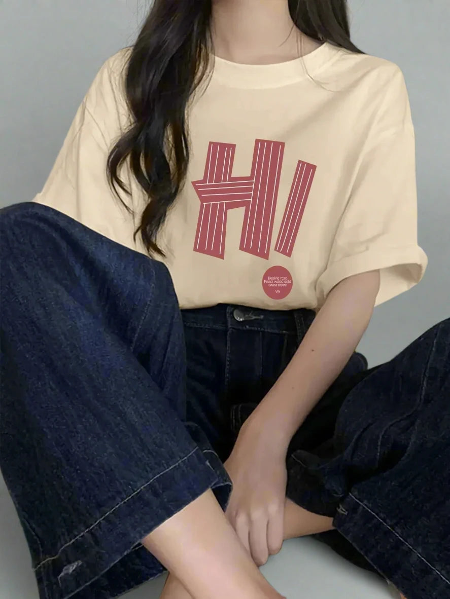 "HI" graphic tee